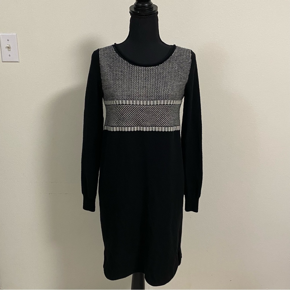 Athleta Dress Women’s Size Small Black 100% Merino Wool Sweater Cloudbreak Dress